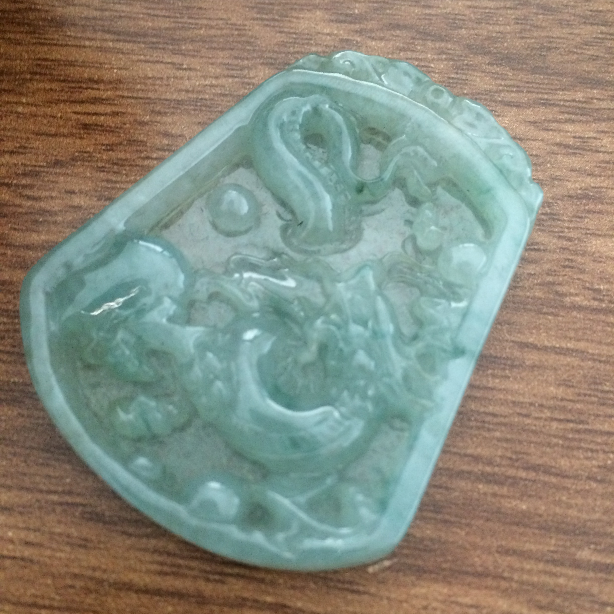 这是第7张天然A货翡翠，原石，工厂直销带证书的货源图片