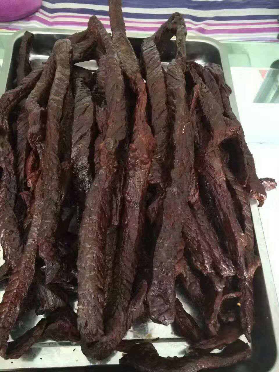 这是第2张纯正风干牛肉干纯手工古法制作真正的老味道的货源图片