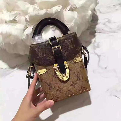 奢侈品包包专营绝对一手货源招代理支持一件代发支持退换货源的封面大图