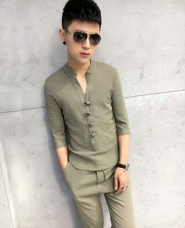 这是第6张2017新款潮流服饰男装女装的货源图片